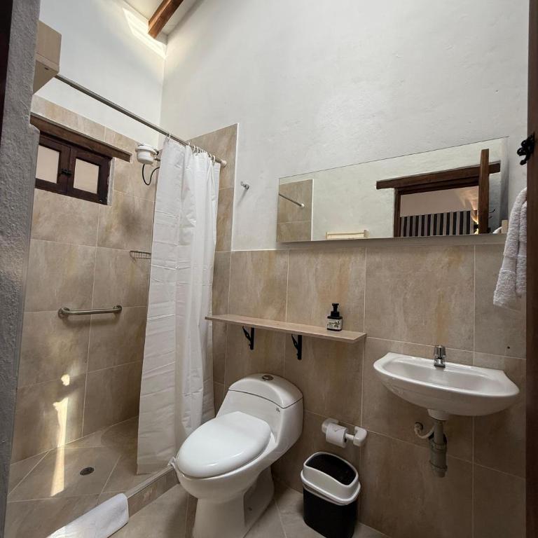 Hotel Montelux - Deluxe Twin Room - 6