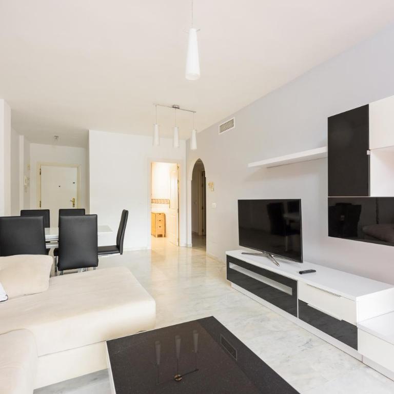Stylish 2-Bed Apartment with Large Terrace & Pool - Apartamento de 2 dormitorios - 17