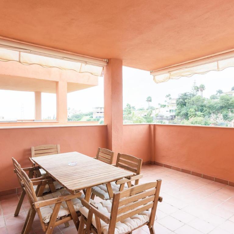 Stylish 2-Bed Apartment with Large Terrace & Pool - Apartamento de 2 dormitorios - 13