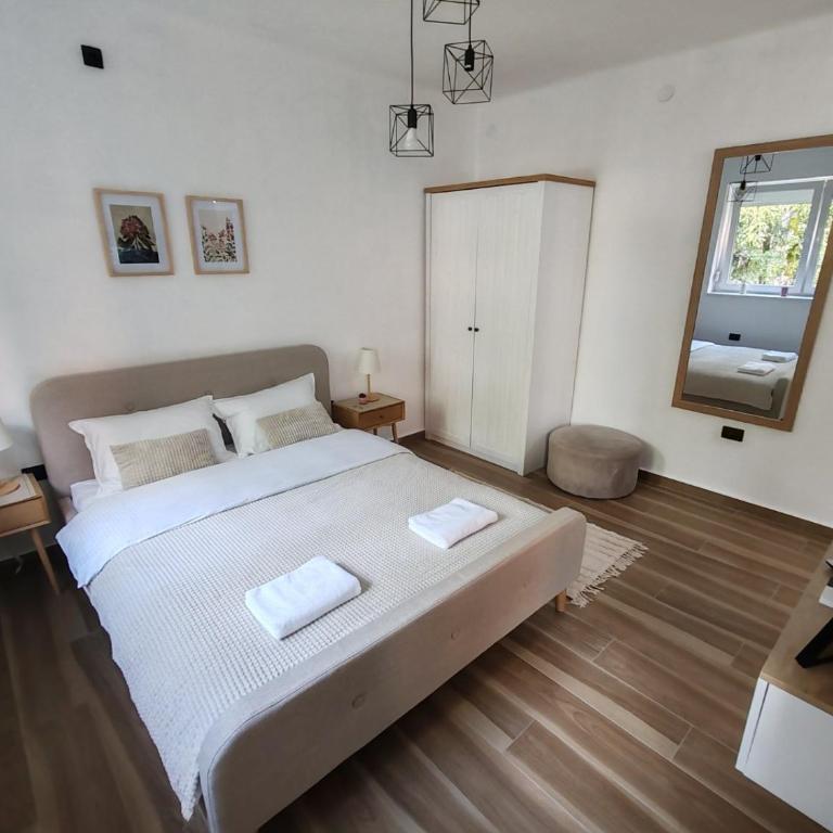 Studio 23 - One-Bedroom Apartment - 17