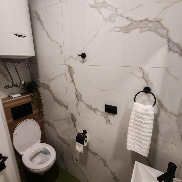 Studio 23 - One-Bedroom Apartment - 20
