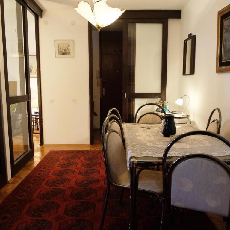 Central Studio 25 - Apartman sa 1 Spavaćom Sobom, Balkonom i Pogledom na Planinu - 3