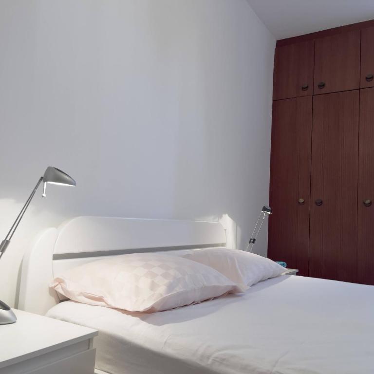 Central Studio 25 - Apartman sa 1 Spavaćom Sobom, Balkonom i Pogledom na Planinu - 6