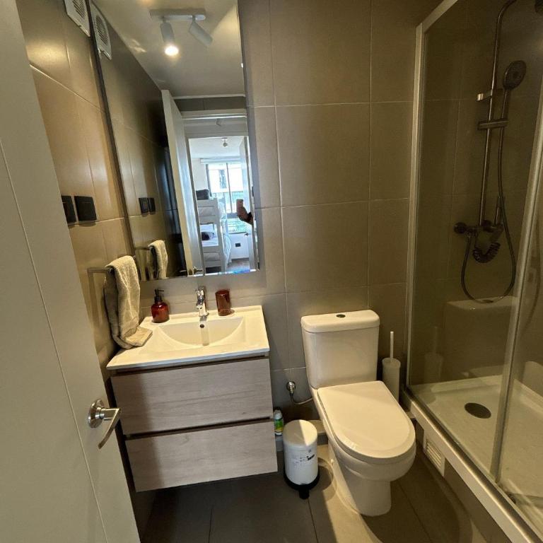 Depto Céntrico A Pasos Del Metro - Two-Bedroom Apartment - 21