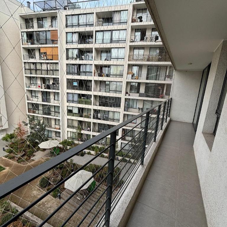 Depto Céntrico A Pasos Del Metro - Two-Bedroom Apartment - 27