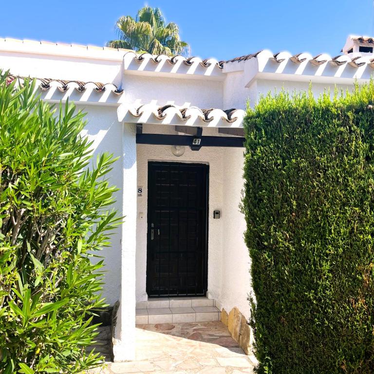 Casa Mila - Three-Bedroom House - 22