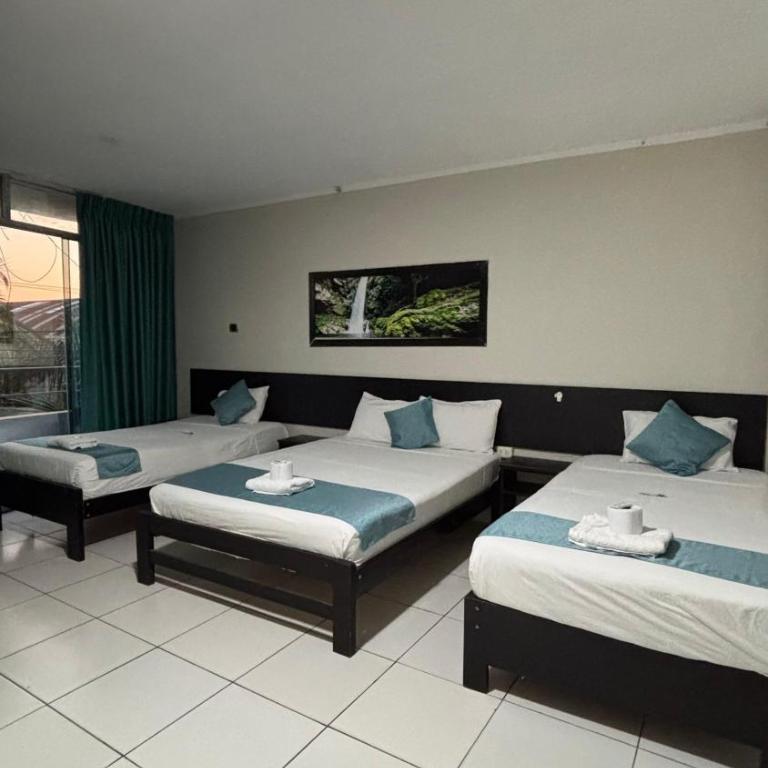 COSTA AZUL - Family Room - 3