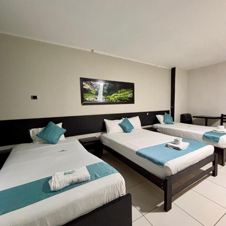 COSTA AZUL - Family Room - 2