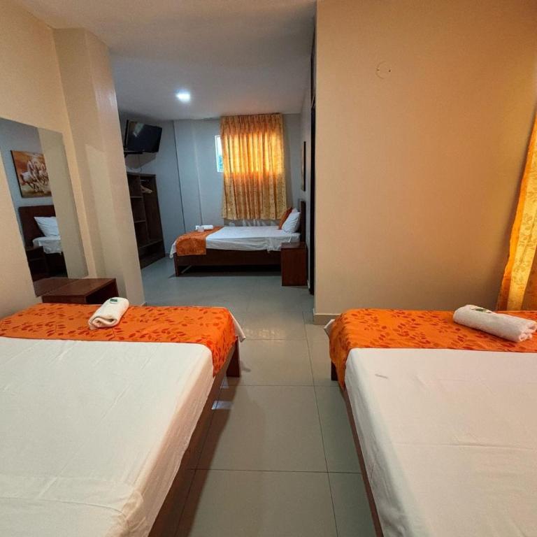 COSTA AZUL - Family Room - 4