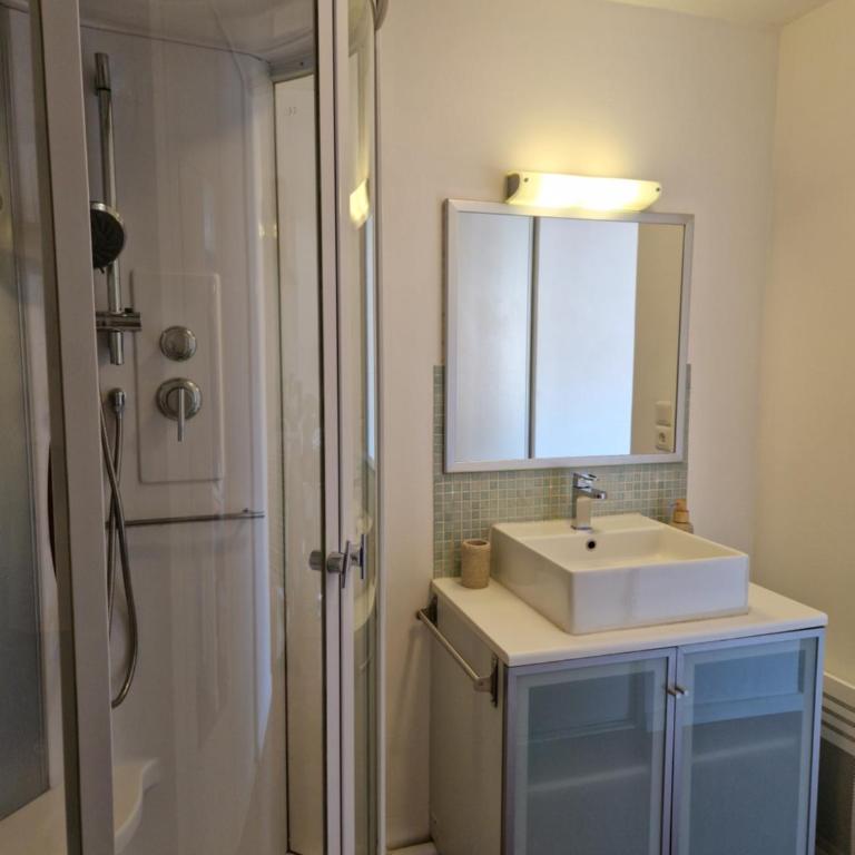 Appartement hyper centre ville proche de la gare - Appartamento con 1 Camera da Letto - 13
