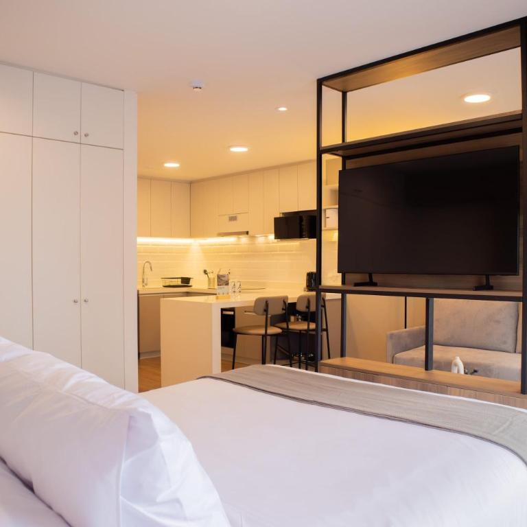 Majestic 1BR with Balcony in Miraflores - Apartamento - 15