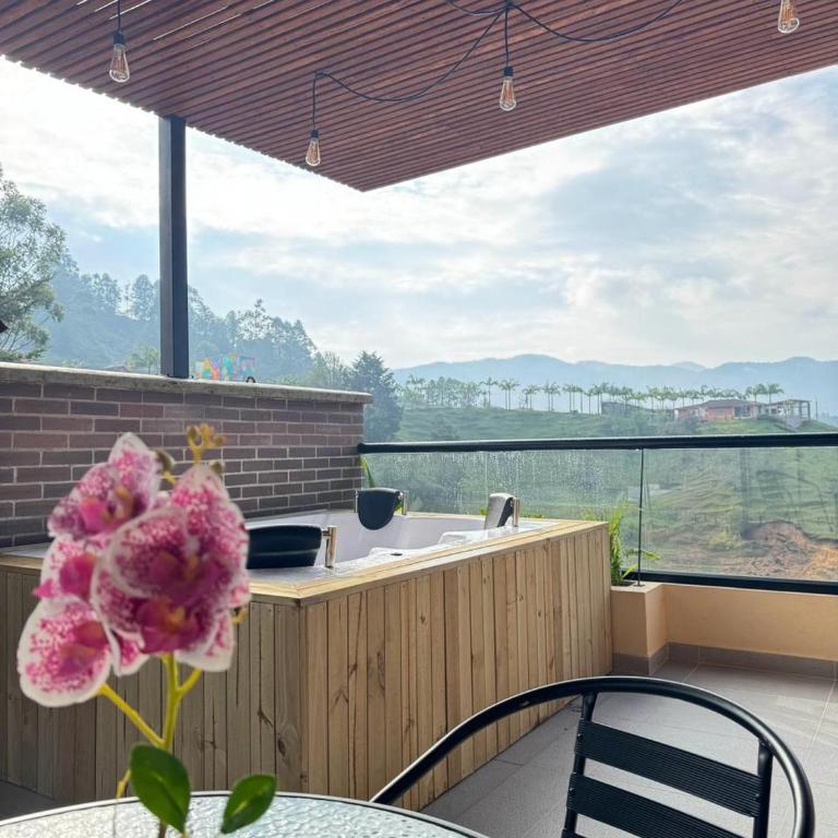 Apartment with a hot tub and a view of Guatapé lake - Apartment with Lake View - 16