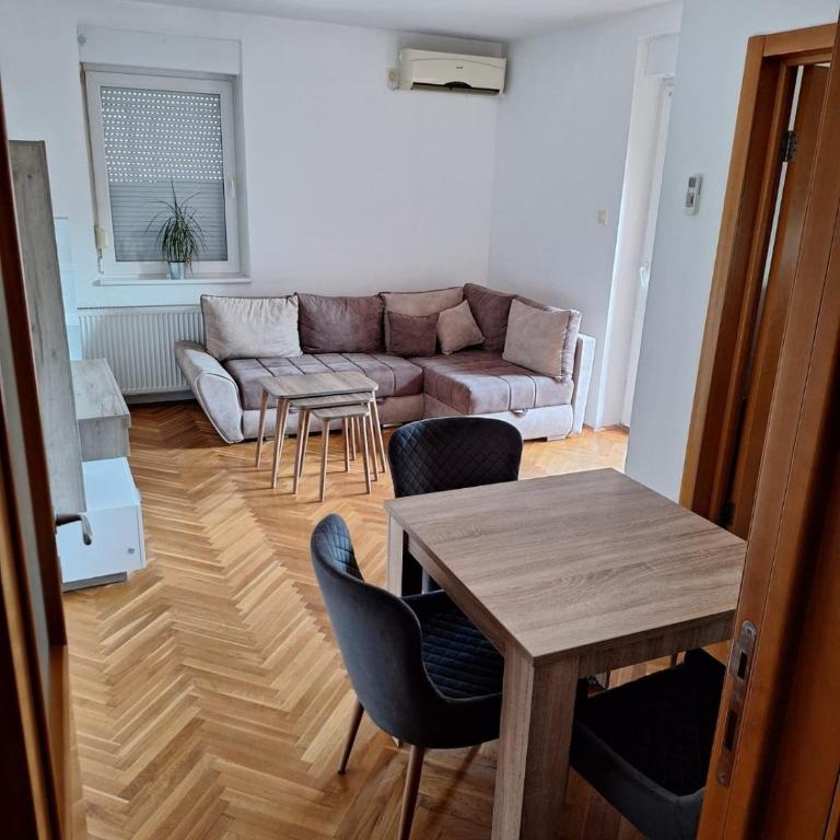 Modern Apartment and free parking - Apartman sa 1 Spavaćom Sobom - 1