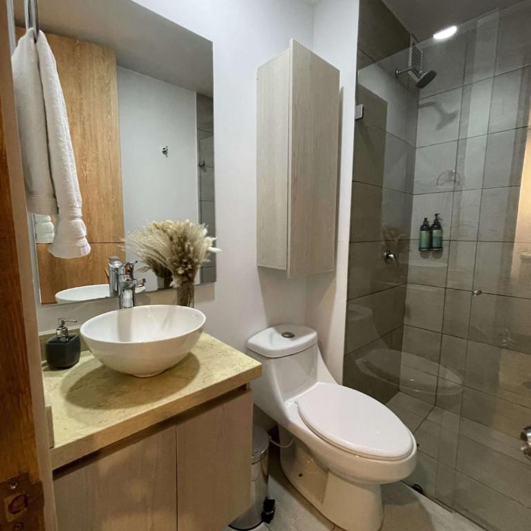 Loft NUEVO Zona T C 85 Bogota - One-Bedroom Apartment - 11