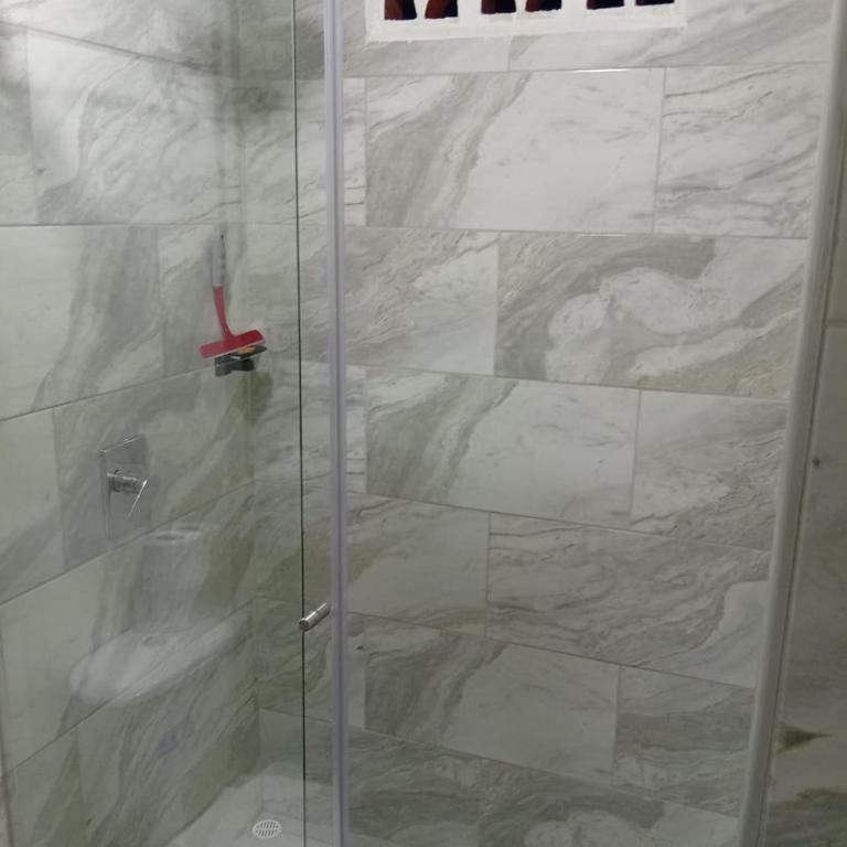 APTO 201 Cerca al Centro Comercial Estacion - Apartamento de 2 dormitorios con balcón - 8