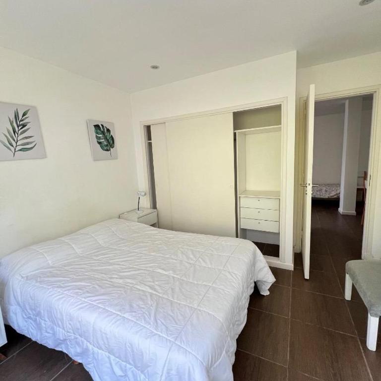 Mdp - One-Bedroom Apartment - 4