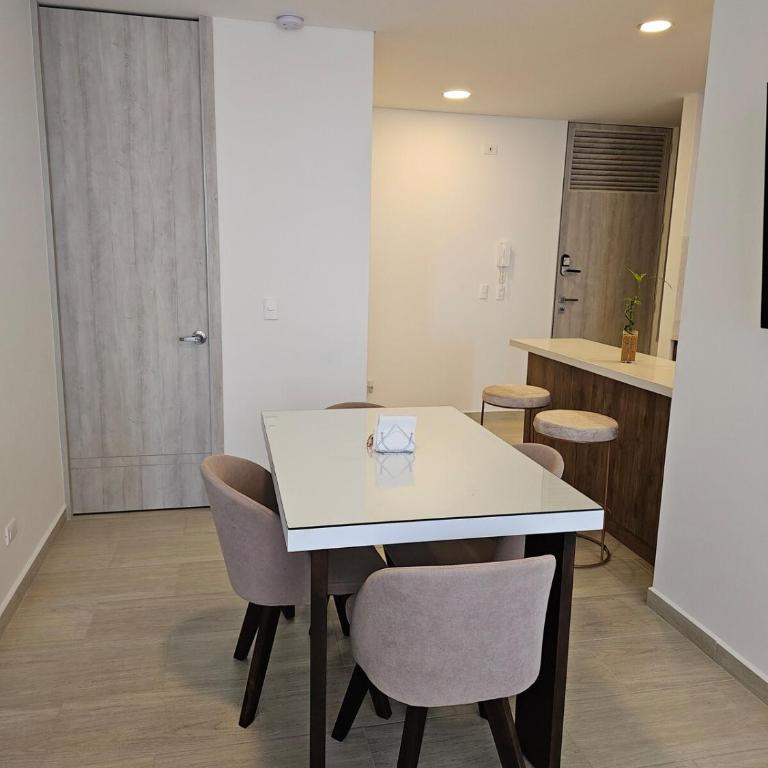 Cozy Apt In The Coffee Region - Apartamento de 2 dormitorios con balcón - 9