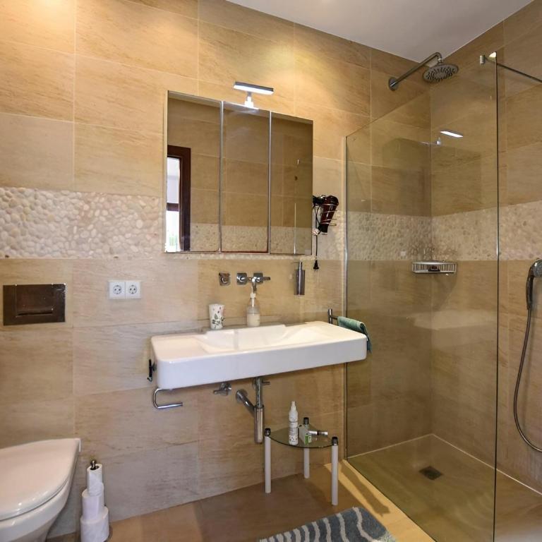 Villa in Santanyí with Private Pool & BBQ - Casa Vacacional de 3 dormitorios - 18