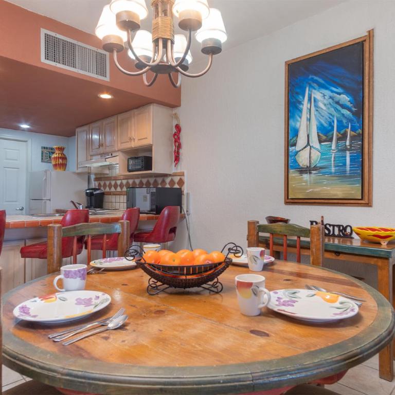 NEWLY RENOVATED Lazy Daze Paradise Retreat - Casa - 16