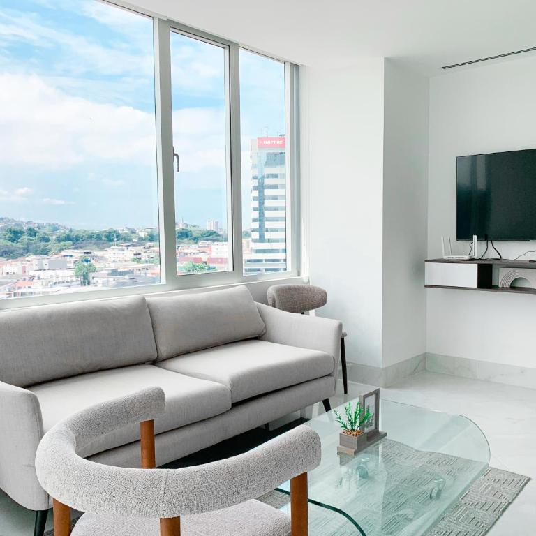 Suites de lujo cerca del WORLD TRADE CENTER, Parking Gratis, GYM, PISCINA - One-Bedroom Apartment with City View - 20