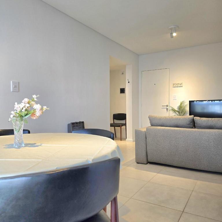 Encantador depto a estrenar a 100m Av Pellegrini - One-Bedroom Apartment - 7