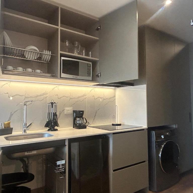NOK Centric Loft in Park 93 - One-Bedroom Apartment - 11