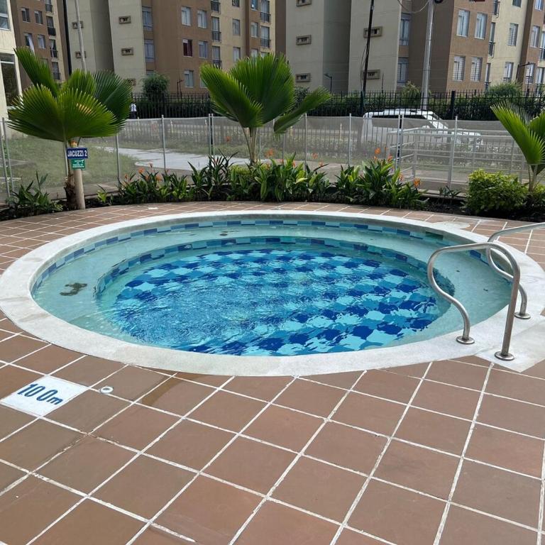 Apartamento con Piscina - Vista a las montañas - Villeta a 90 min de Bogotá - Apartamento de 2 dormitorios con balcón - 9