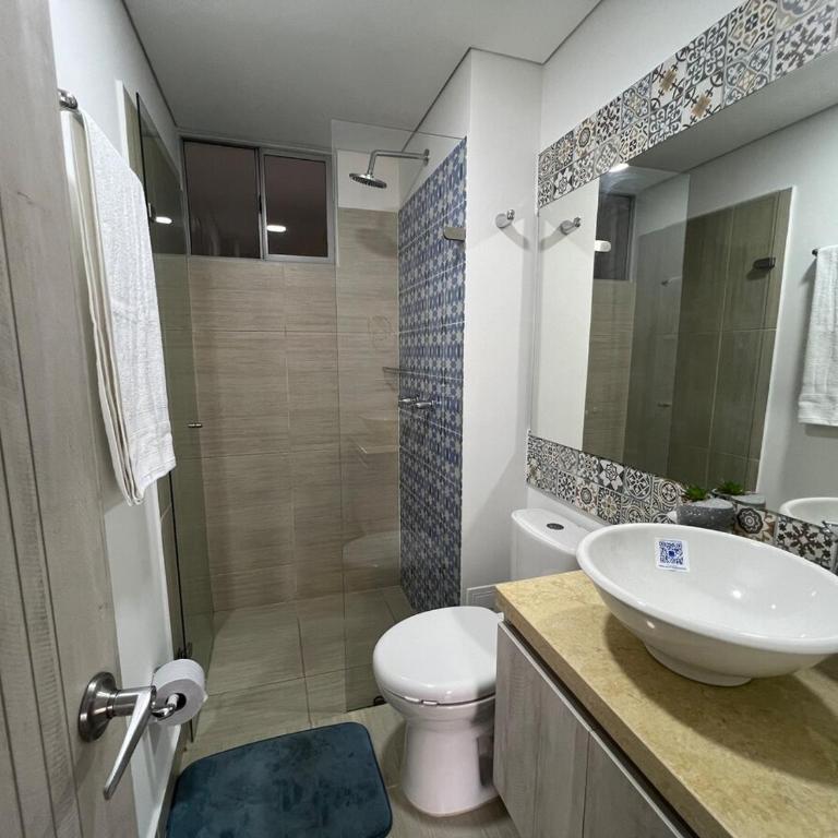 Apartamento con Piscina - Vista a las montañas - Villeta a 90 min de Bogotá - Apartamento de 2 dormitorios con balcón - 30