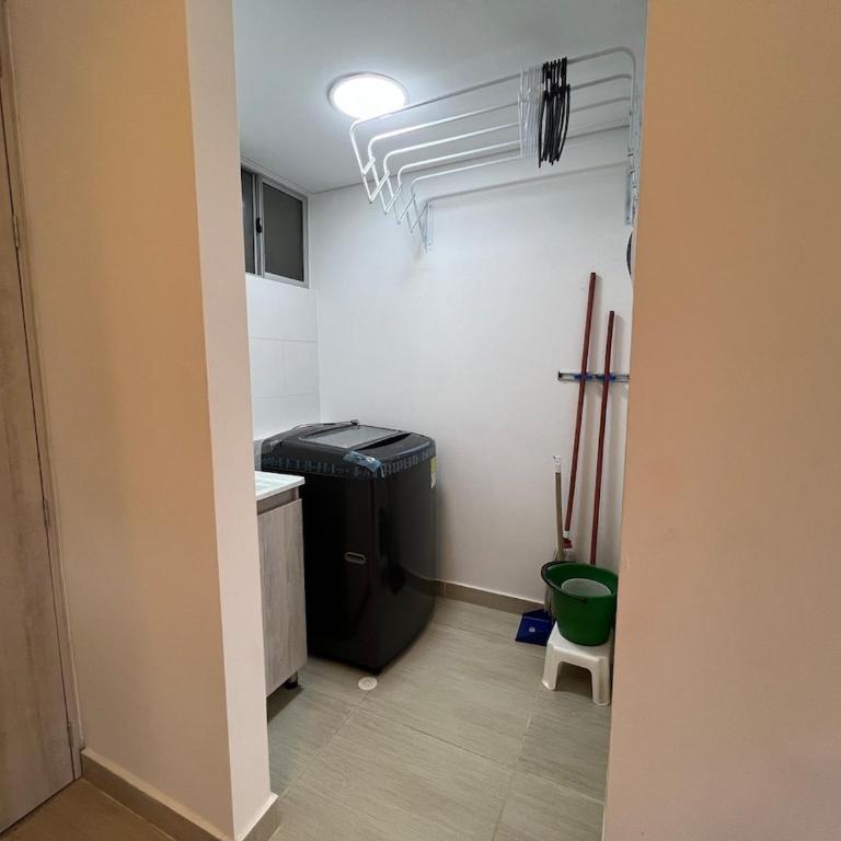 Apartamento con Piscina - Vista a las montañas - Villeta a 90 min de Bogotá - Apartamento de 2 dormitorios con balcón - 49