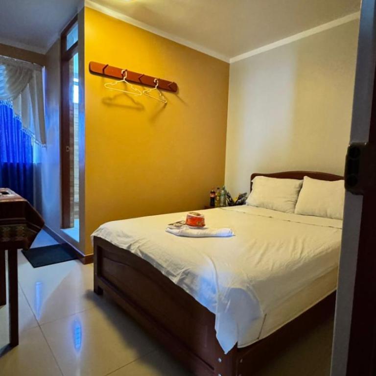 Alojamiento de habitaciones, con baños privados - Habitación Familiar - 1