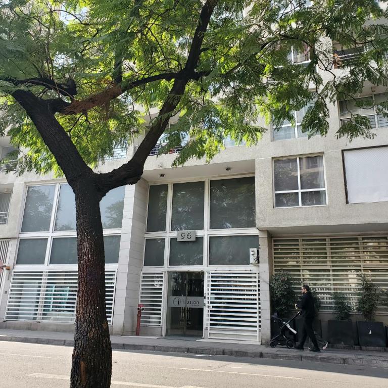Apartamento Clínica Católica, Metro Santa Lucía - One-Bedroom Apartment - 44