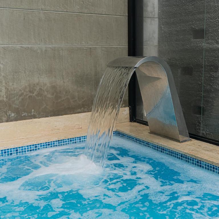 Espectacular Apartaestudio con Piscina sobre la calle 100 - One-Bedroom Apartment - 77