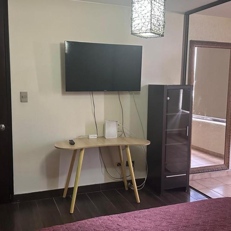 Departamento en Playa Cavancha - Three-Bedroom Apartment with Balcony - 3