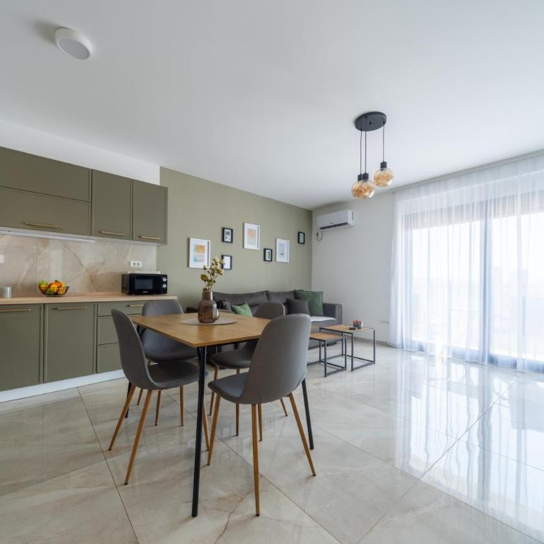 Harizma apartmani - Avenija - Two-Bedroom Apartment - 1