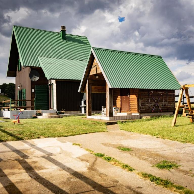 Guest house Holiday - Two-Bedroom House - 2