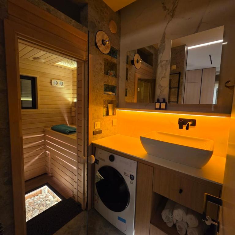 Chill out Spa Studio - One-Bedroom Apartment - 23