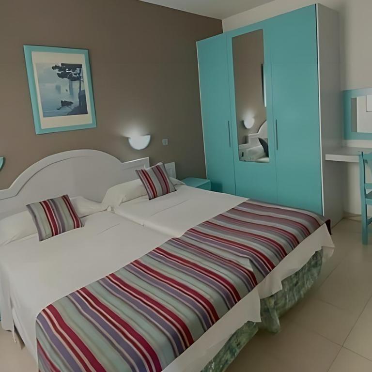 VELEROS SUNSET Puerto Rico Apartement, Sea view, Pool, Perfect for sun lovers - Two-Bedroom Apartment with Terrace and Sea View - 3