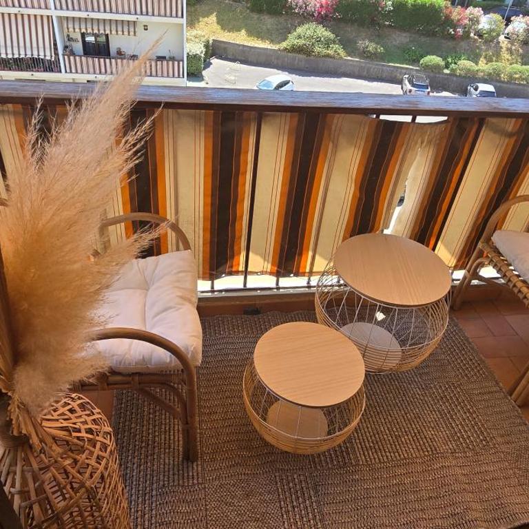 3 pièces avec vue proche du Port de Nice - Appartement 2 Chambres - 18