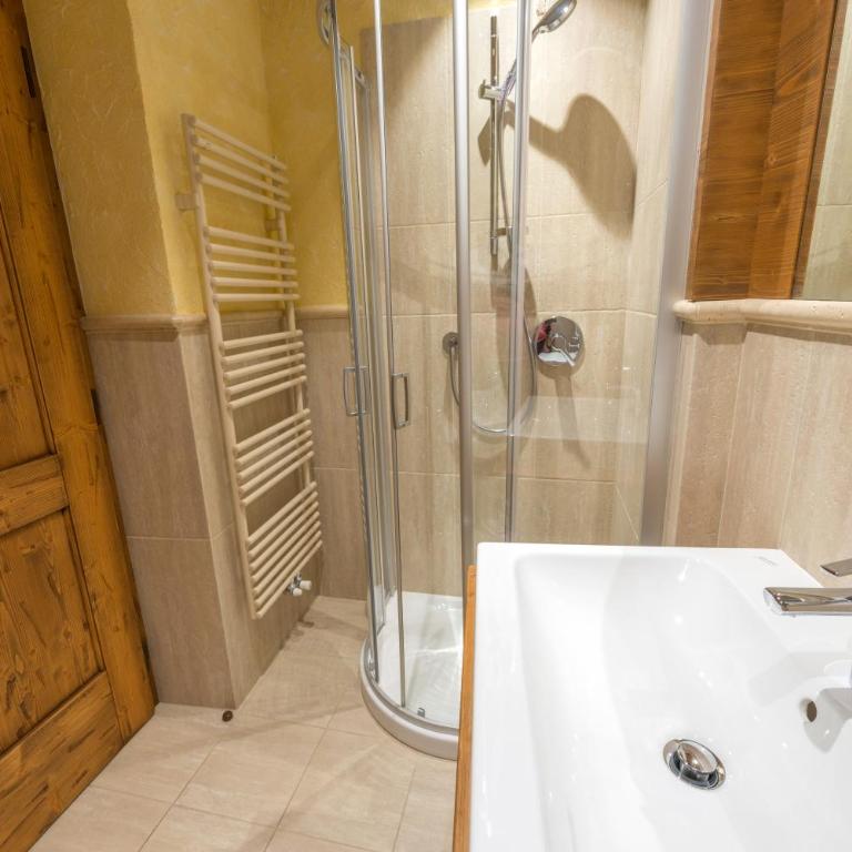Agritur Casa Fabri - Camera Matrimoniale/Doppia con Letti Singoli con Bagno - 5