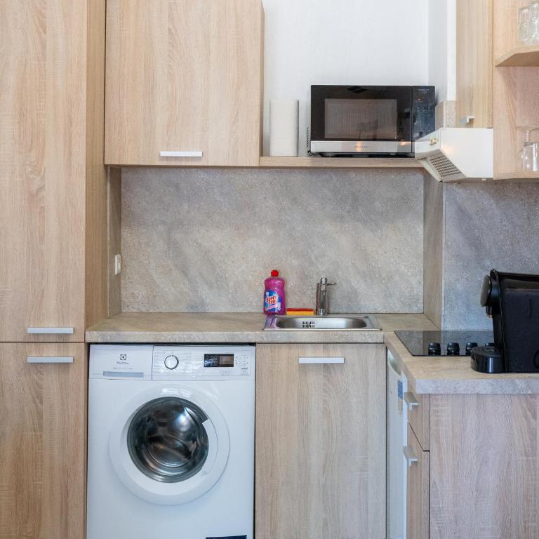 T2 - Residence avec piscine garage et tennis - Appartement 1 Chambre - 21