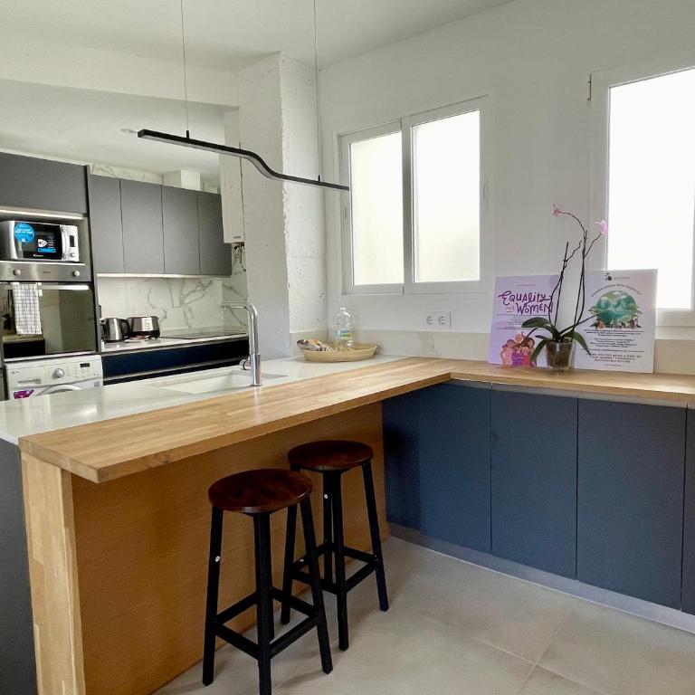 Smart Stay Valencia - Three-Bedroom Apartment - 7