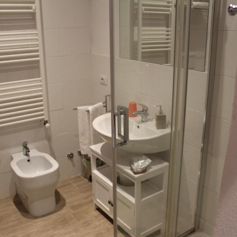 Villa Lilia by Let - Deluxe Double Room with Extra Bed - 7