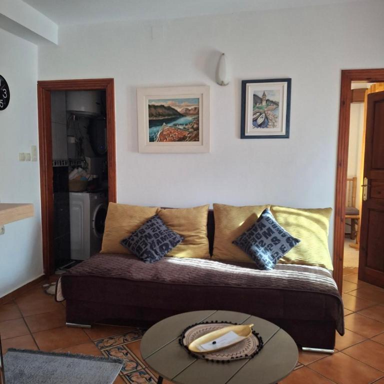 Romantic Escape - Stunning Rooftop Views - Old Town - One-Bedroom Apartment - 19