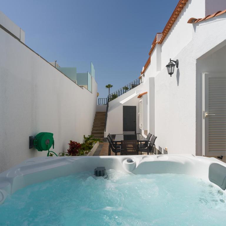 HD Family Suite Holycan II - Villa with Private Pool - 25