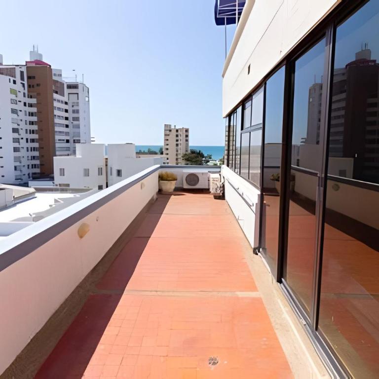 Apartamentos Centro Internacional - Rodadero by SOHO - Apartamento con balcón - 56