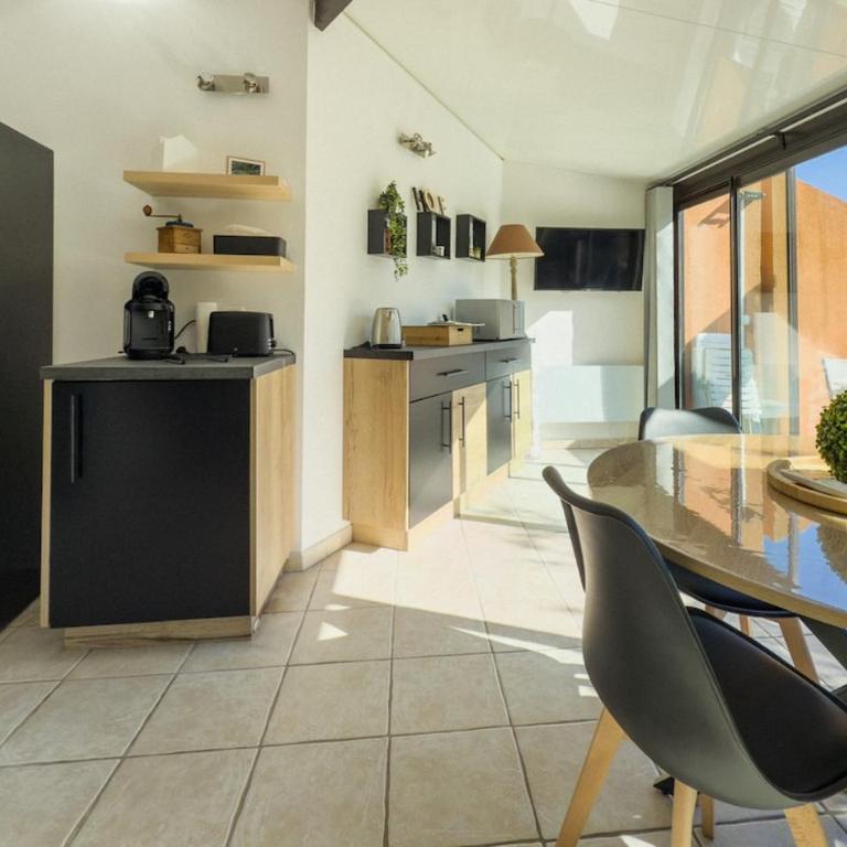Le Splendide, tout équipé, pied dans l'eau - One-Bedroom Apartment - 6