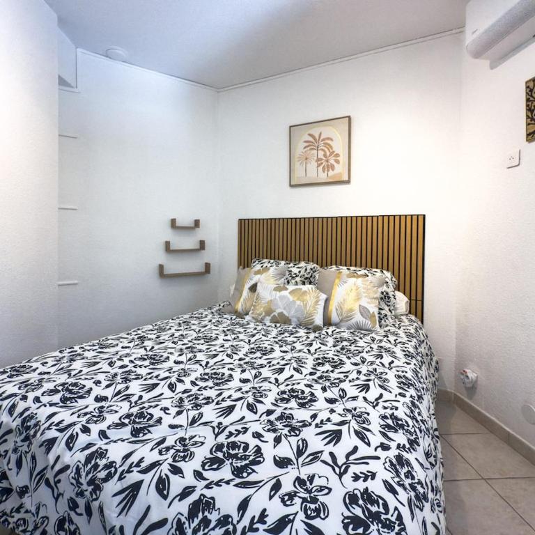 Le Splendide, tout équipé, pied dans l'eau - One-Bedroom Apartment - 10