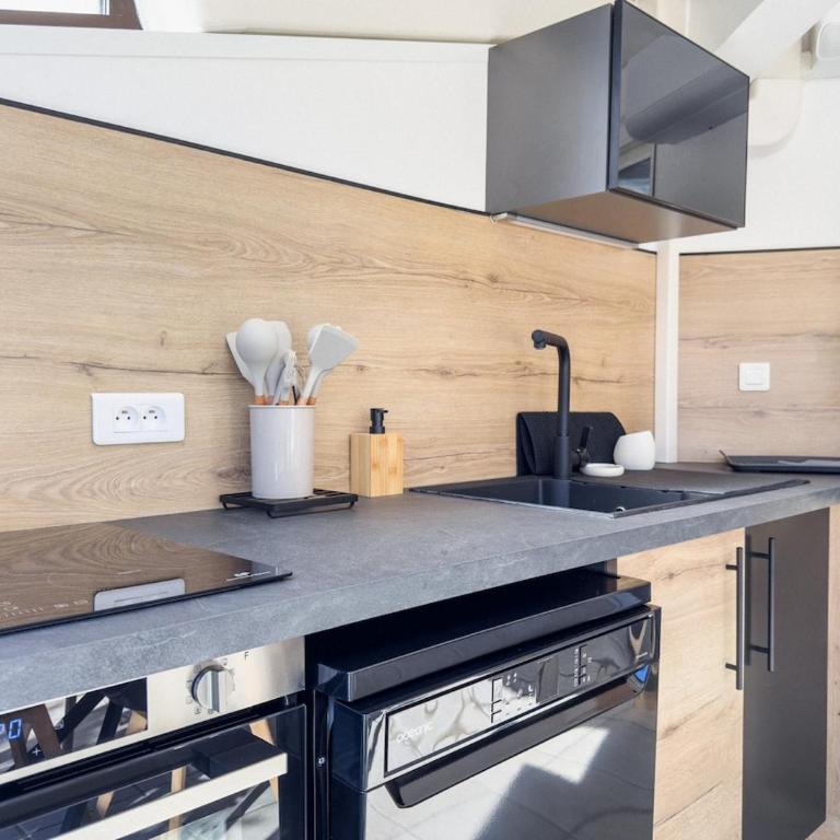 Le Splendide, tout équipé, pied dans l'eau - One-Bedroom Apartment - 11