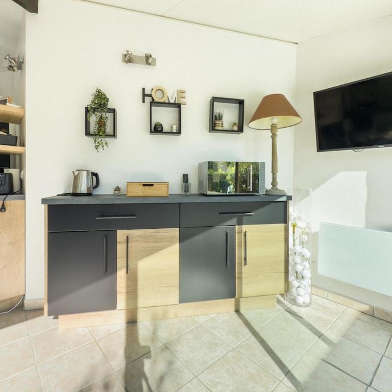 Le Splendide, tout équipé, pied dans l'eau - One-Bedroom Apartment - 24