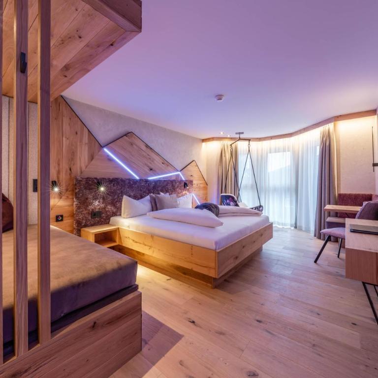 Hotel Rose - Deluxe Doppelzimmer mit Zustellbett - 1
